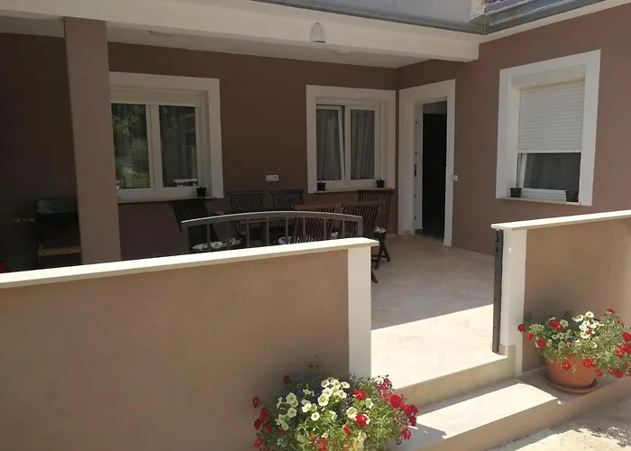 Διαμέρισμα Bilic *